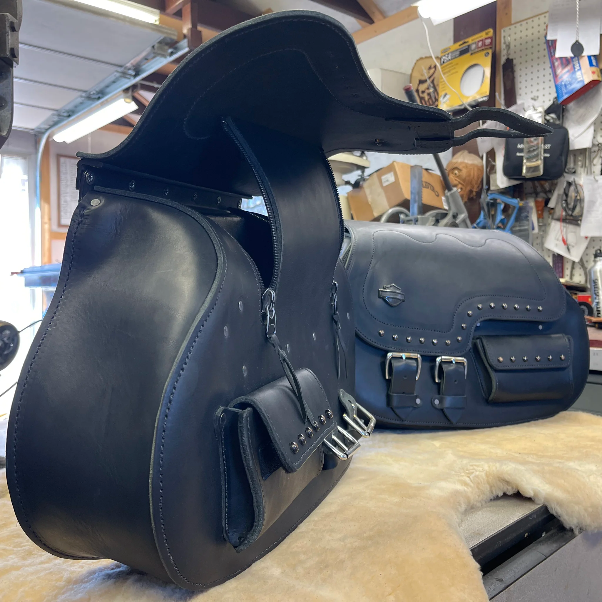 RESTORATION SERVICE: 1998 H-D Fat Boy OEM Saddlebag Rebuild