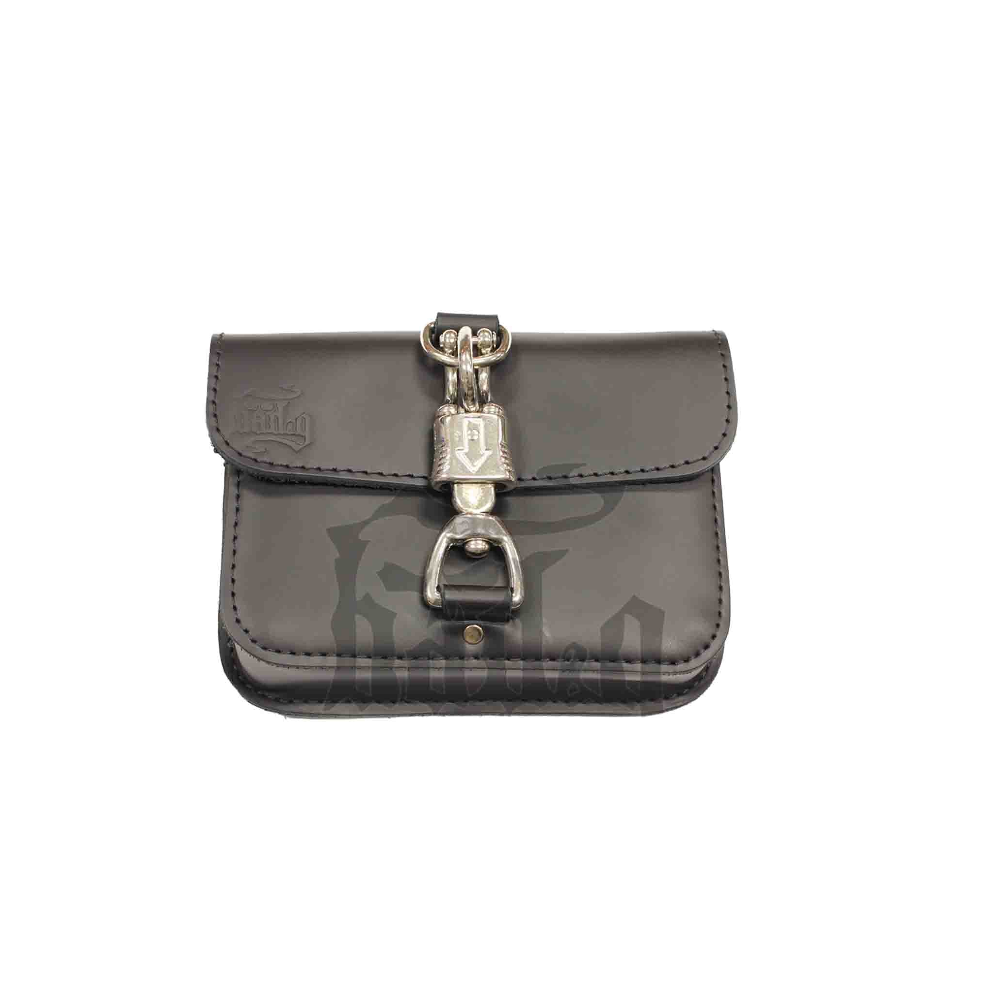 Upgrade your Harley-Davidson® Dyna with the DBB05 Dyna Bolt On Battery Bag. Hand crafted in USA with premium leather and top quality hardware. Durable and stylish, it's the perfect fit for your motorcycle.