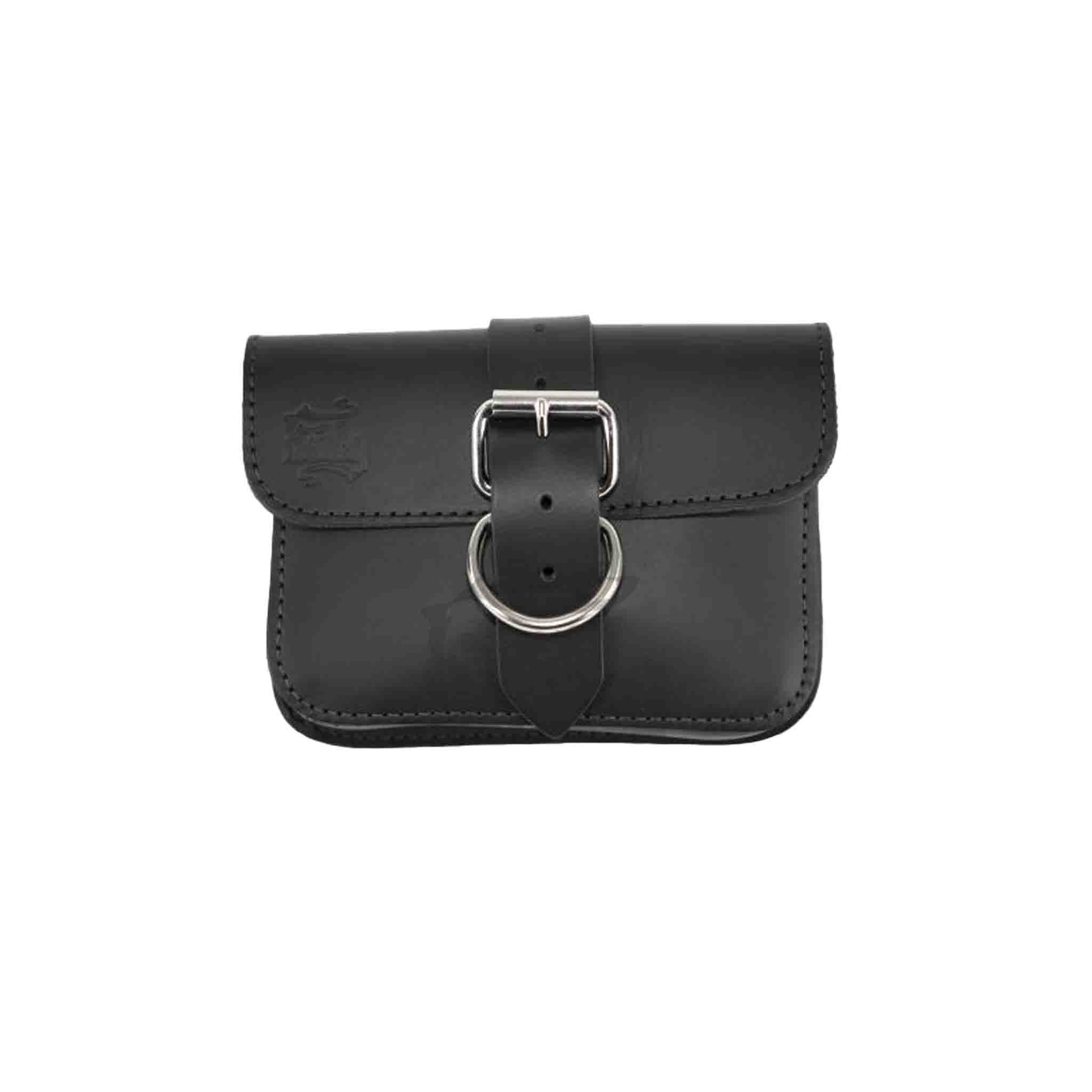 Upgrade your Harley-Davidson® Dyna with the DBB07 Dyna Bolt On Battery Bag. Hand crafted in USA with premium leather and top quality hardware. Durable and stylish, it's the perfect fit for your motorcycle.