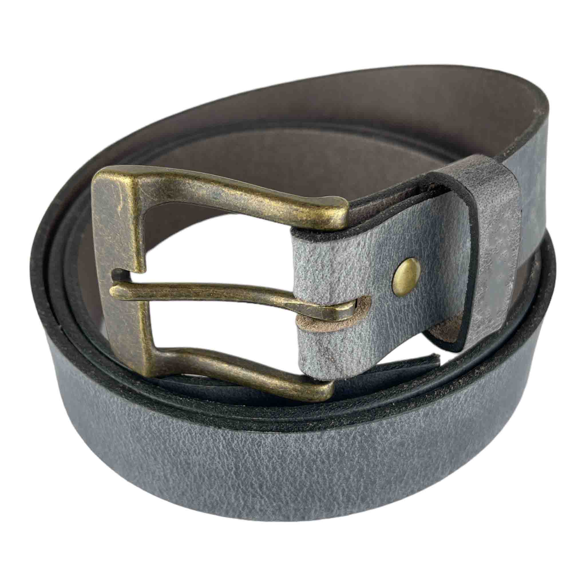 Introducing BAD&G CUSTOMS premium 1.5" Water Buffalo Leather Belts – a fusion of timeless craftsmanship and rugged elegance. Handcrafted with care, each belt showcases the unique character and durability of genuine water buffalo leather, known for its exceptional strength and natural grain patterns.